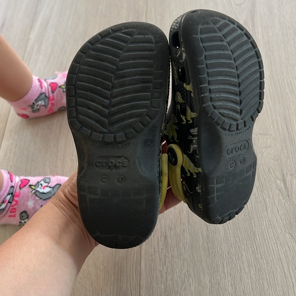 Dinosaur Crocs boys size 10 - Picture 5 of 5